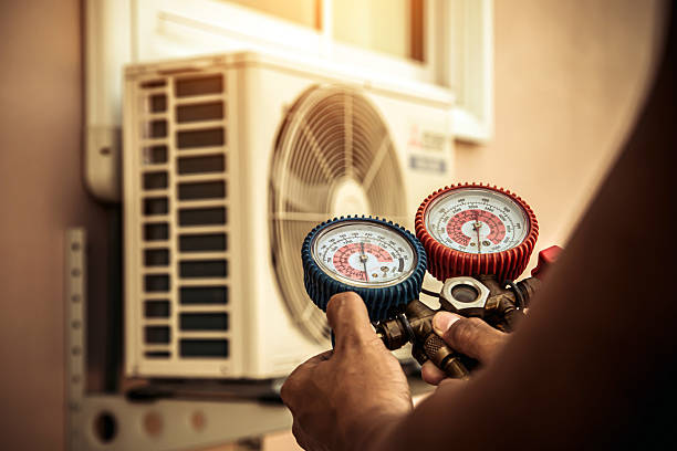 Professional Hvac technician working in Bristol, PA